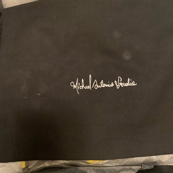 Michael Antonio yellow heels - Picture 7 of 8